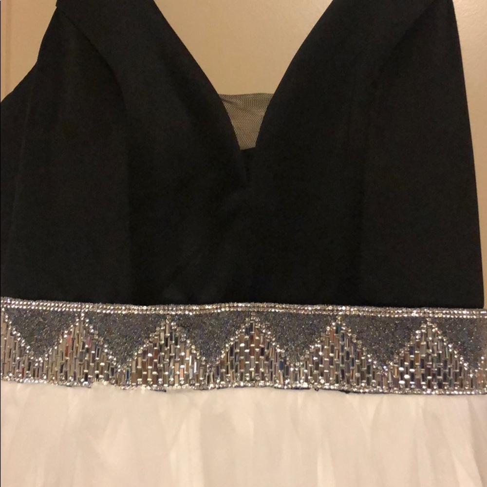 Black and white prom dress - Picture 6 of 8